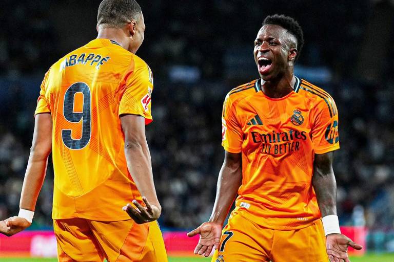Gracias a dos penales de Vinicius, el Real Madrid se impone a la Real Sociedad