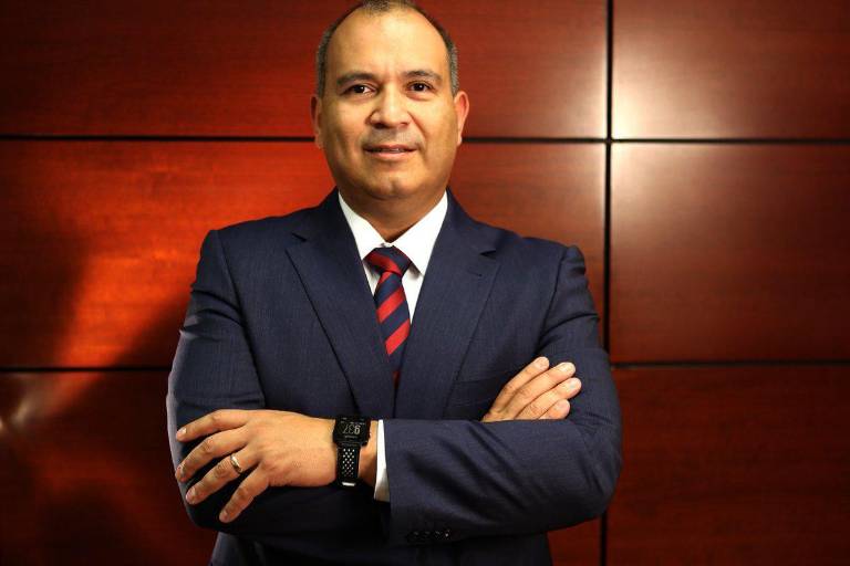 FGR busca que juez impute a Carlos Treviño, ex director de Pemex, por lavado de dinero y otros delitos