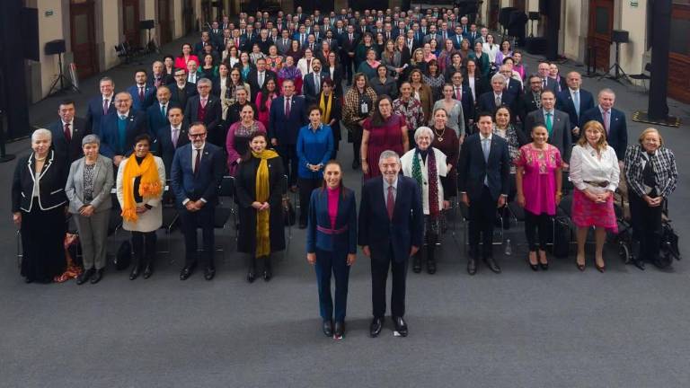 Los trabajadores del SEM solicitaron su intervención para que el salario del personal diplomático, correspondiente al presente mes, sea pagado.