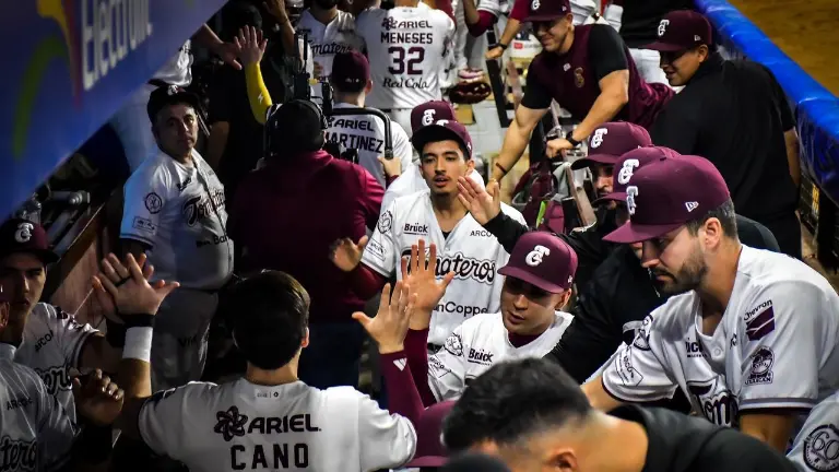 La semifinal también se juega en las taquillas.