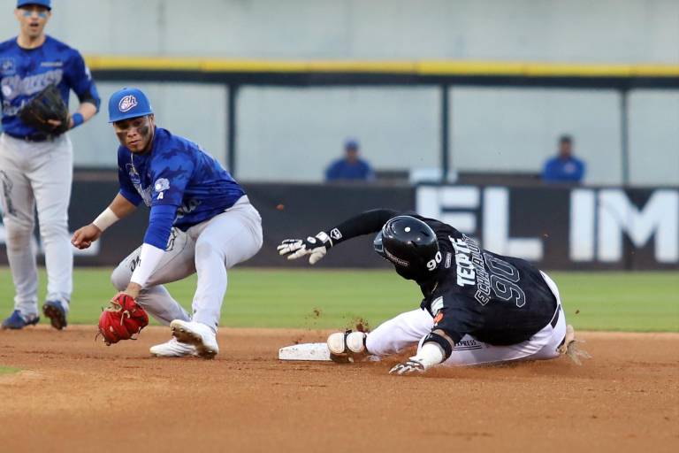 Con garra, Naranjeros se impone a Charros en gran duelo en el Sonora