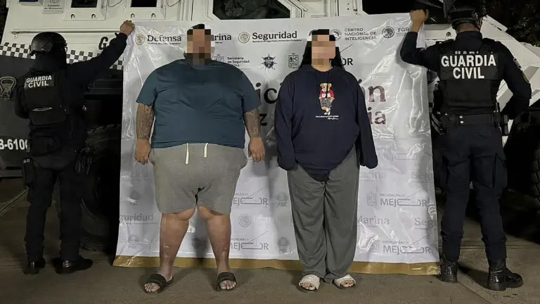 “El Congo” fue detenido en un operativo federal y es señalado como presunto operador del Cártel Jalisco Nueva Generación en la región de Uruapan, Michoacán.