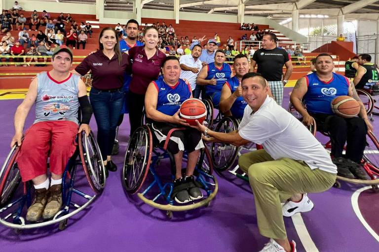 Inauguran la liga estatal de básquetbol sobre Silla De Ruedas primera fuerza en el Gimnasio Municipal de Escuinapa