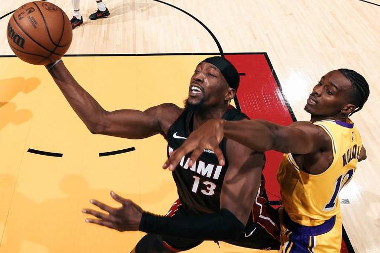 Tyler Herro brilla y Miami Heat establece récord de asistencias