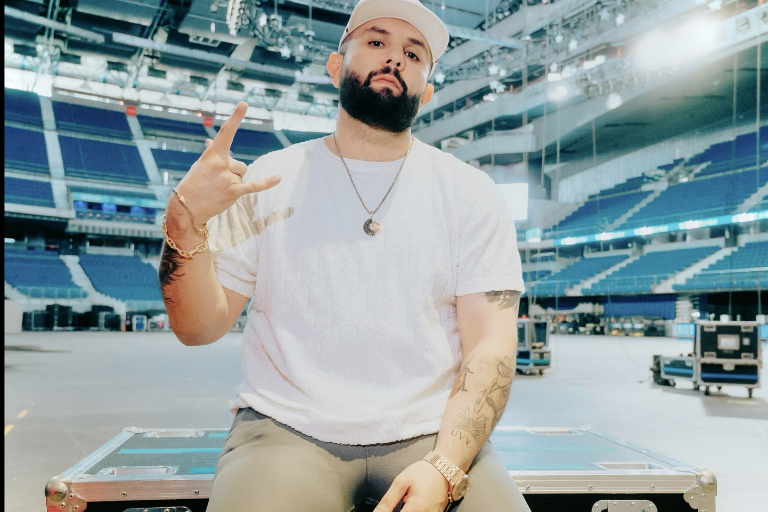 Lidera Carín León nominaciones a los Premios Lo Nuestro 2025