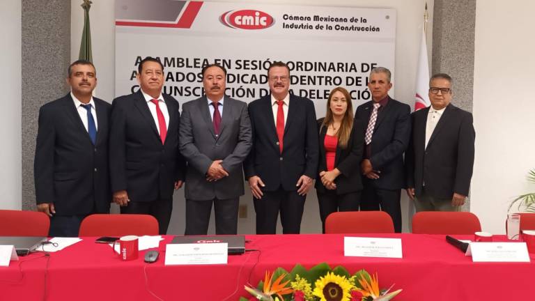 Hugomar Peraza Ponce es el nuevo presidente de la Cámara Mexicana de la Industria de la Construcción, delegación Sinaloa Sur para el periodo 2024-2026.