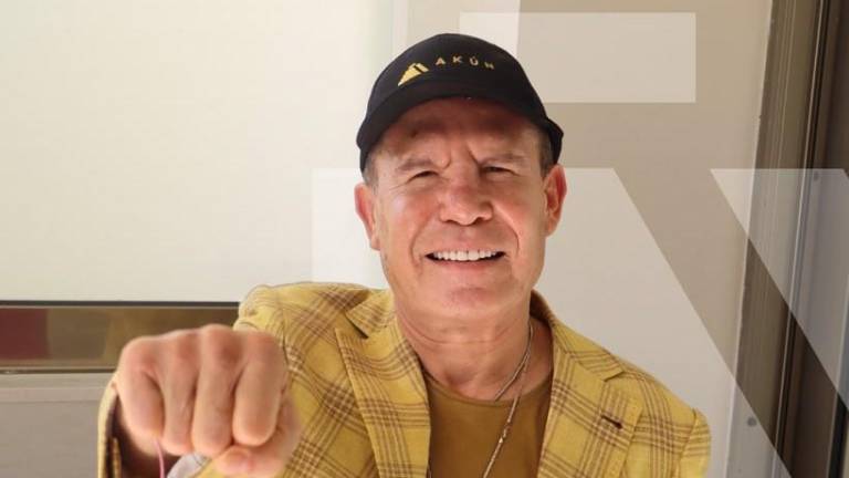 Julio César Chávez ingresó a cirugía la noche del domingo.