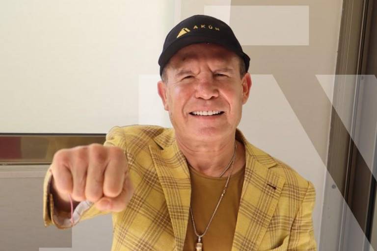 Ingreso de Julio César Chávez a cirugía fue para extraerle una piedra que tenía en el uréter izquierdo