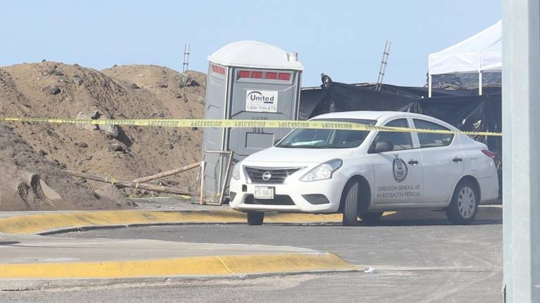 Elementos de la Fiscalía General del Estado ya se encuentran en el lugar donde presuntamente se hallaron restos humanos en Mazatlán.