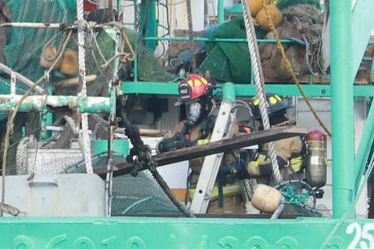 Trabajos de reparación generan explosión en barco camaronero de Mazatlán