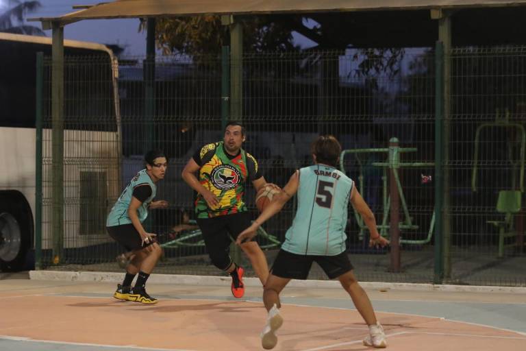 Alcanza Halcones lugar en la eliminatoria del Torneo de la Burócrata