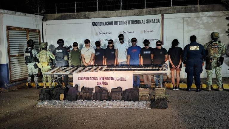 Nueve personas, cinco de ellas extranjeras, fueron detenidas durante patrullajes de vigilancia en Sinaloa.