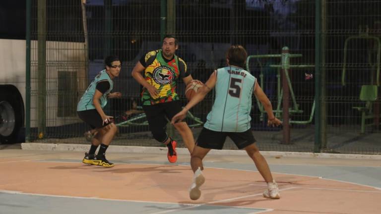 Esta semana arrancó la fase de eliminación, en el Torneo de Baloncesto de la Colonia Burócrata.