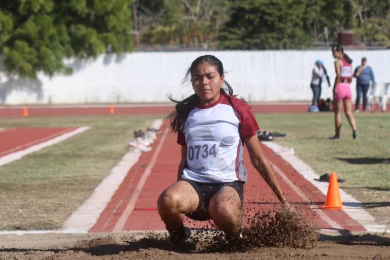 Mazatlán destaca en arranque del zonal de atletismo