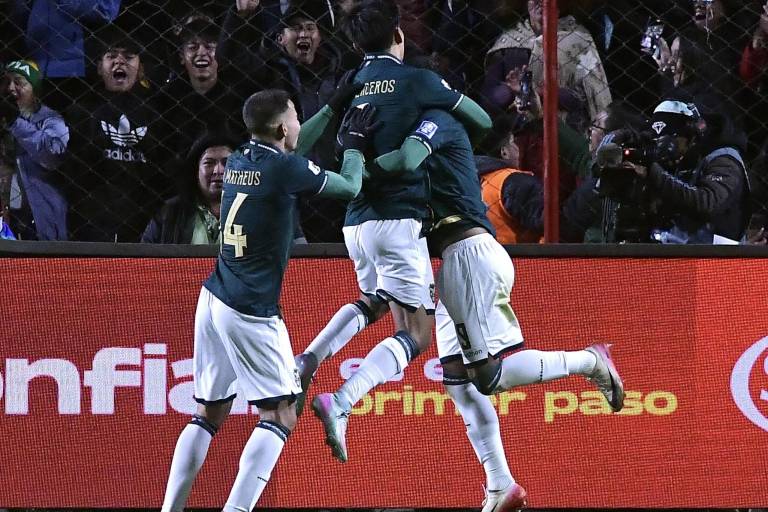 Bolivia logra la hazaña al doblegar a Brasil y jugará el repechaje