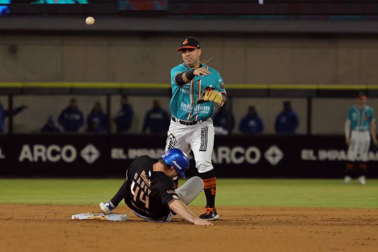 Charros se lleva el primero de semifinales ante Naranjeros