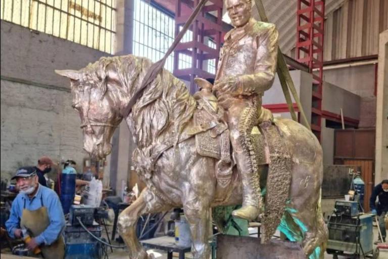 Vicente Fernández ‘en bronce’ llegará al rancho Los Tres Potrillos