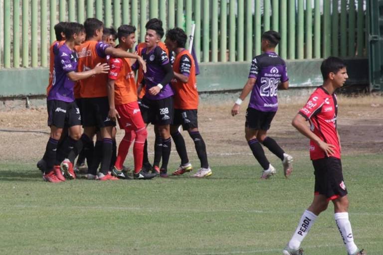 Mazatlán FC Sub 16 viene de atrás y se impone en casa al Atlas