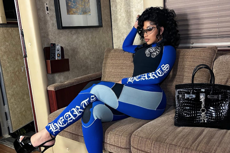 Tras ser agredida, ahora Cardi B enfrenta una denuncia