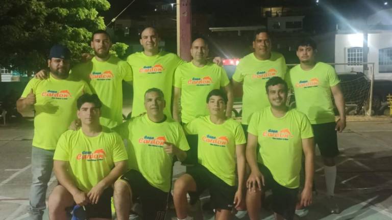 Casa Cardón arranca con triunfo en la Liga Isla de la Piedra.