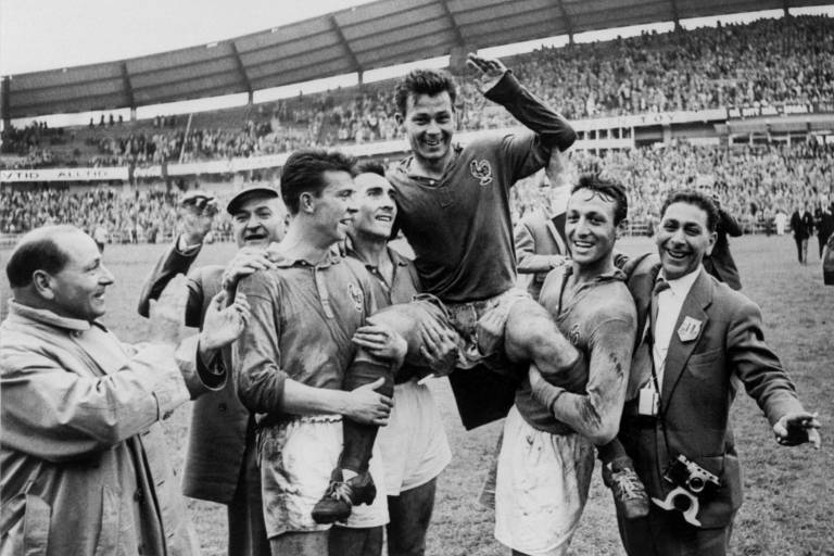 Muere el futbolista francés Just Fontaine, quien tiene el récord de goles en un Mundial