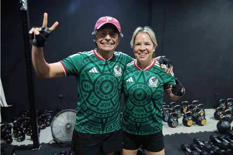 Festejan sinaloenses segundo triunfo de México en la Copa Mundial 2026