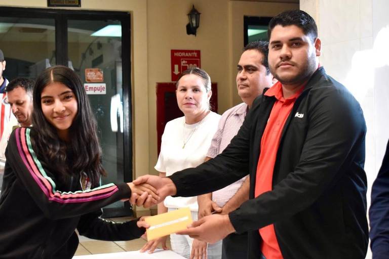 Entregarán en Elota apoyos económicos a deportistas de alto rendimiento