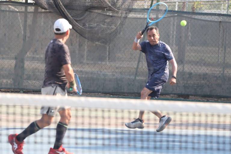 Aumentan las emociones del Torneo de Tenis Día del Padre, en Club Muralla