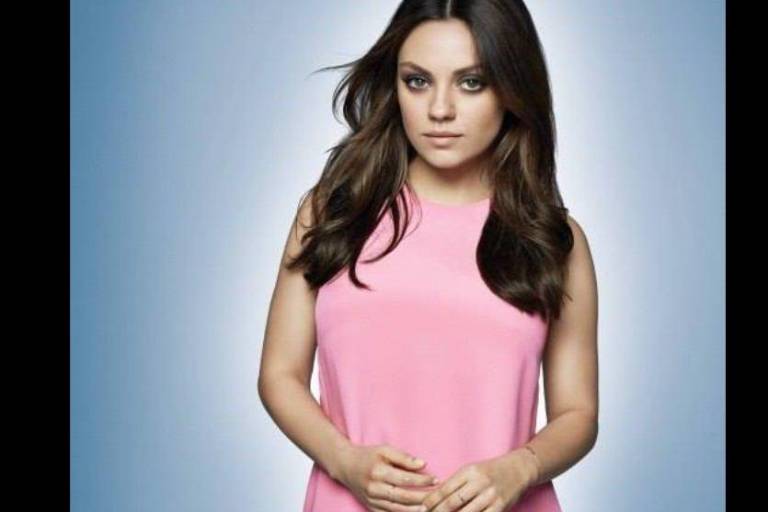 Recauda Mila Kunis 37 mdd para ucranianos afectados por la guerra