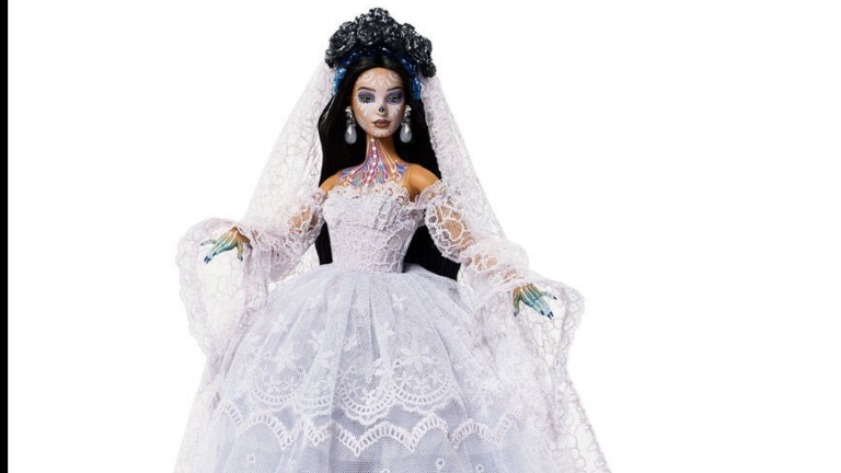 Barbie rinde homenaje a La Llorona.