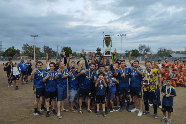 Visane-Ramada se convierte en tricampeón en Futbol Intermédicos