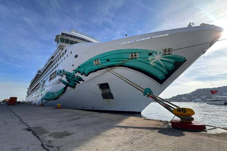 Este miércoles se recibieron en Mazatlán los cruceros turísticos Norwegian Jade y Carnival Panorama.