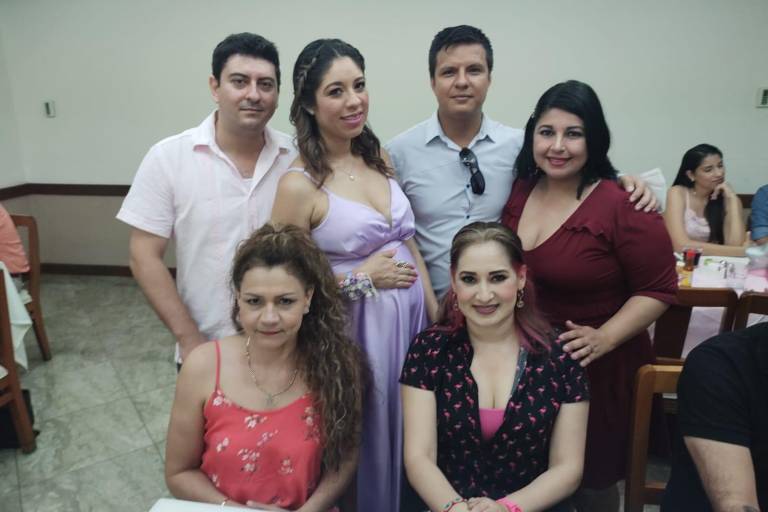 Beatriz Alicia Morales en la dulce espera de Alicia