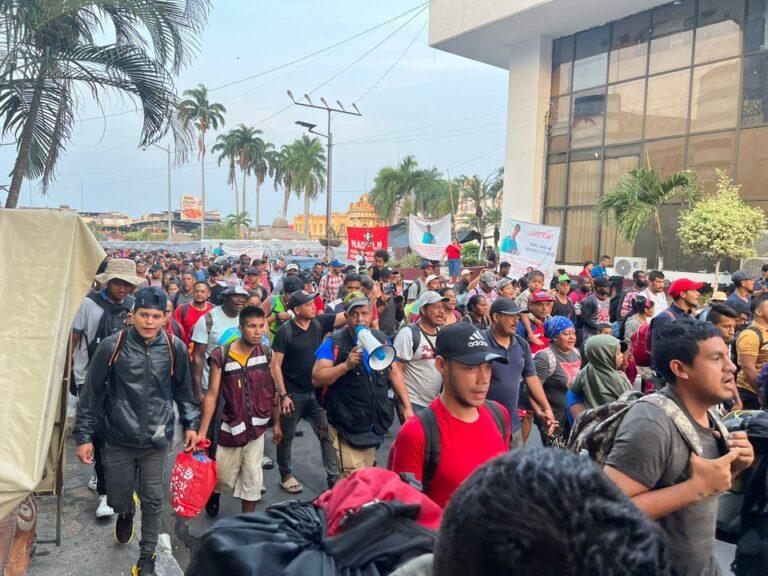 $!Cuatro mil salen de Tapachula en décima edición del Viacrucis migrante; CNDH pide medidas cautelares