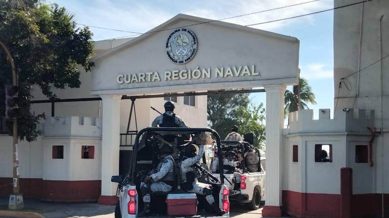 En las instalaciones de la Cuarta Región Naval se realiza la Mesa Estatal de Seguridad y Construcción de Paz.