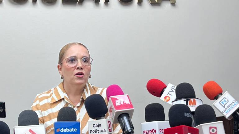 La Diputada local por Movimiento Ciudadano, Eli Montoya, rechazó que su esposo haya promovido abucheos para Tere Guerra.