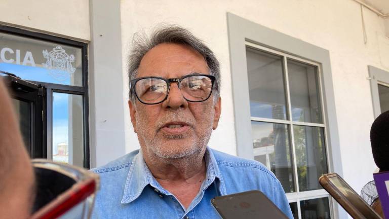 Francisco Farriols Sarabia habla sobre la urgencia de programas ambientales para Mazatlán.