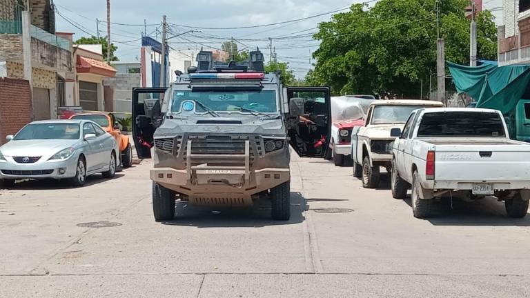 Detienen a tres personas tras aseguramiento de inmueble en Culiacán