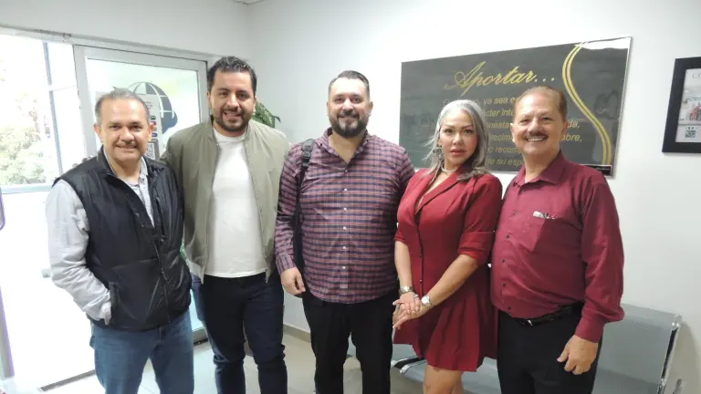 Realiza Ejecutivos de Ventas y Mercadotecnia su última sesión del año, con motivante charla con Gnozin Navarro