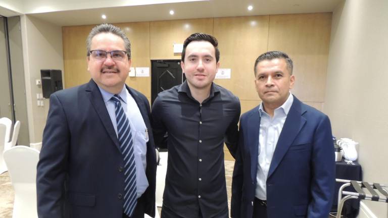 Rinde protesta el nuevo consejo directivo del Colegio de Abogados Eustaquio Buelna