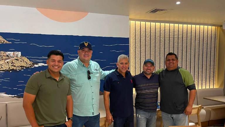Jesús “Chino” Valdez e Ignacio Marrujo se reúnen con directivos de la Baja Series.