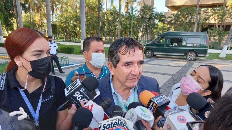 Secretario de Salud estatal Héctor Melesio Cuén Ojeda