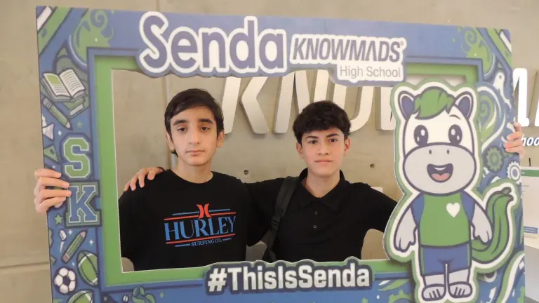 Da el Instituto Senda la bienvenida a sus nuevos estudiantes de preparatoria