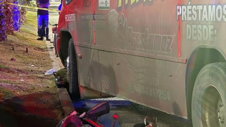 El pasado jueves, un motociclista murió en Mazatlán tras ser arrollado por un camión urbano en la avenida Manuel Clouthier.