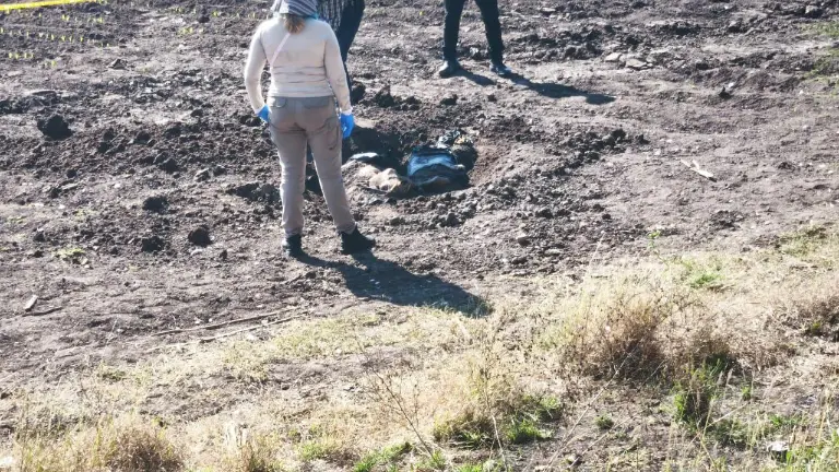 Integrantes de Sabuesos Guerreras participaron en el hallazgo de una fosa clandestina en la comunidad de El Alhuate.