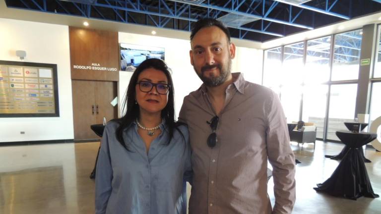 Despierta mentes Celeste Hernández con la charla ‘¿Te estás saboteando?’
