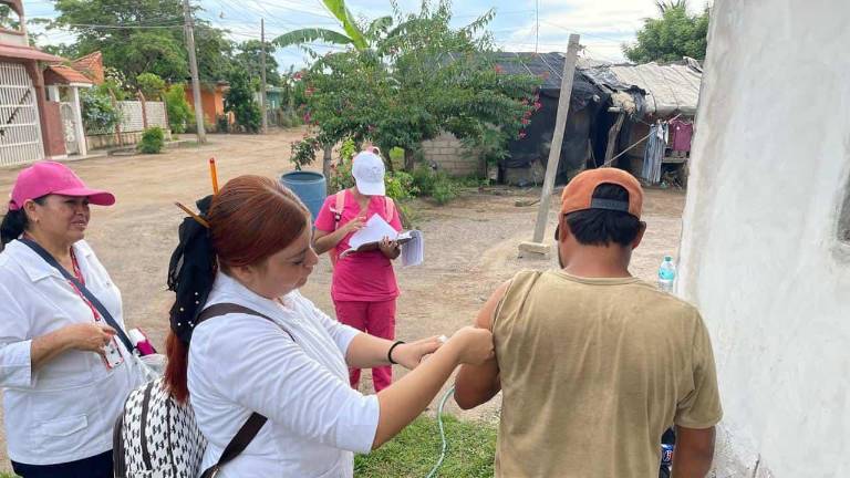 Jornada de vacunación contra el sarampión emprendida por la Secretaría de Salud de Sinaloa.