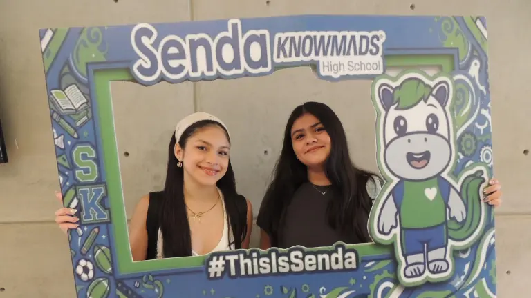 Da el Instituto Senda la bienvenida a sus nuevos estudiantes de preparatoria