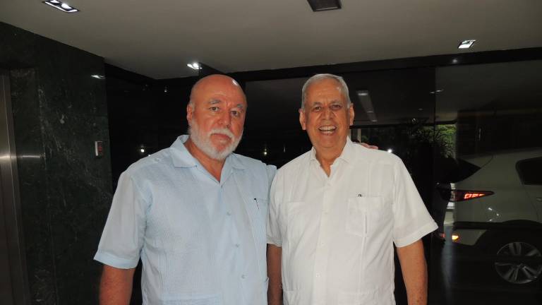 Relizan despedida especial en honor al Padre Juan Ruiz