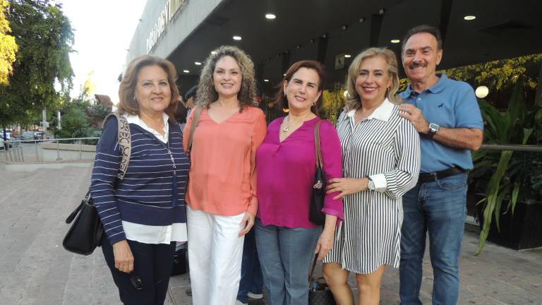 Luz del Carmen Bastidas, Blanca Acosta, Olga Lidia Torres, Marilú Guerrero y José Luis Cháidez.